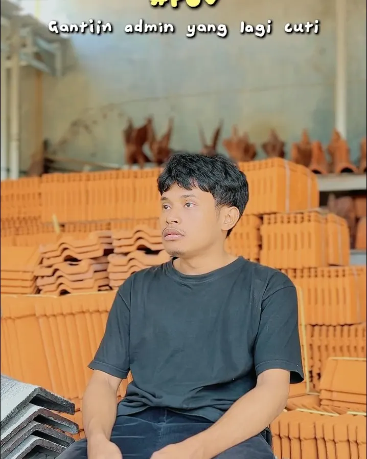 Gudang genteng tanah liat Karangpilang